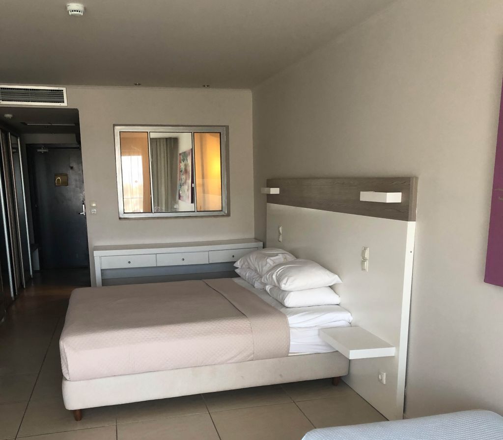 KBR EXECUTIVE DOUBLE ROOM